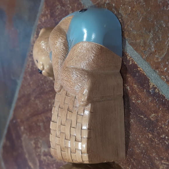 Vintage Teddy Bear Wall Shelves with Baskets - Set Of 2 - Picture 4 of 8